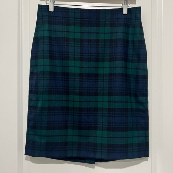 J. Crew Women's Wool Blend The Pencil Skirt in Navy & Green Tartan Plaid Sz. 4 - Picture 2 of 9